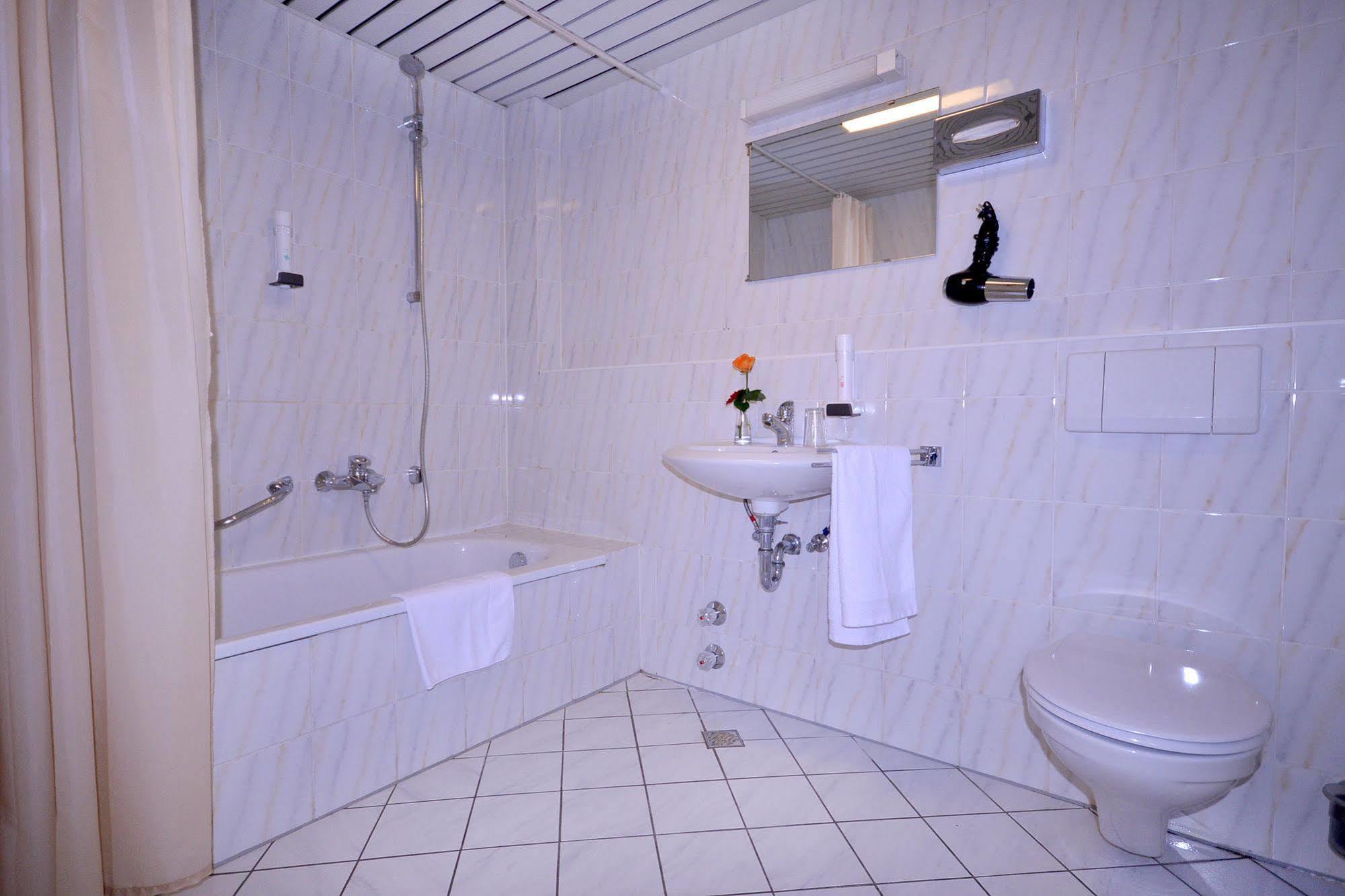 Alpha Hotel Garni Dietzenbach Εξωτερικό φωτογραφία
